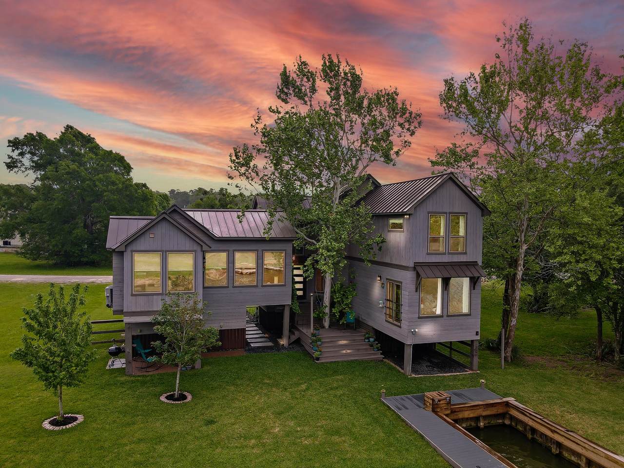 10 Wild Iris Court - Photo 1