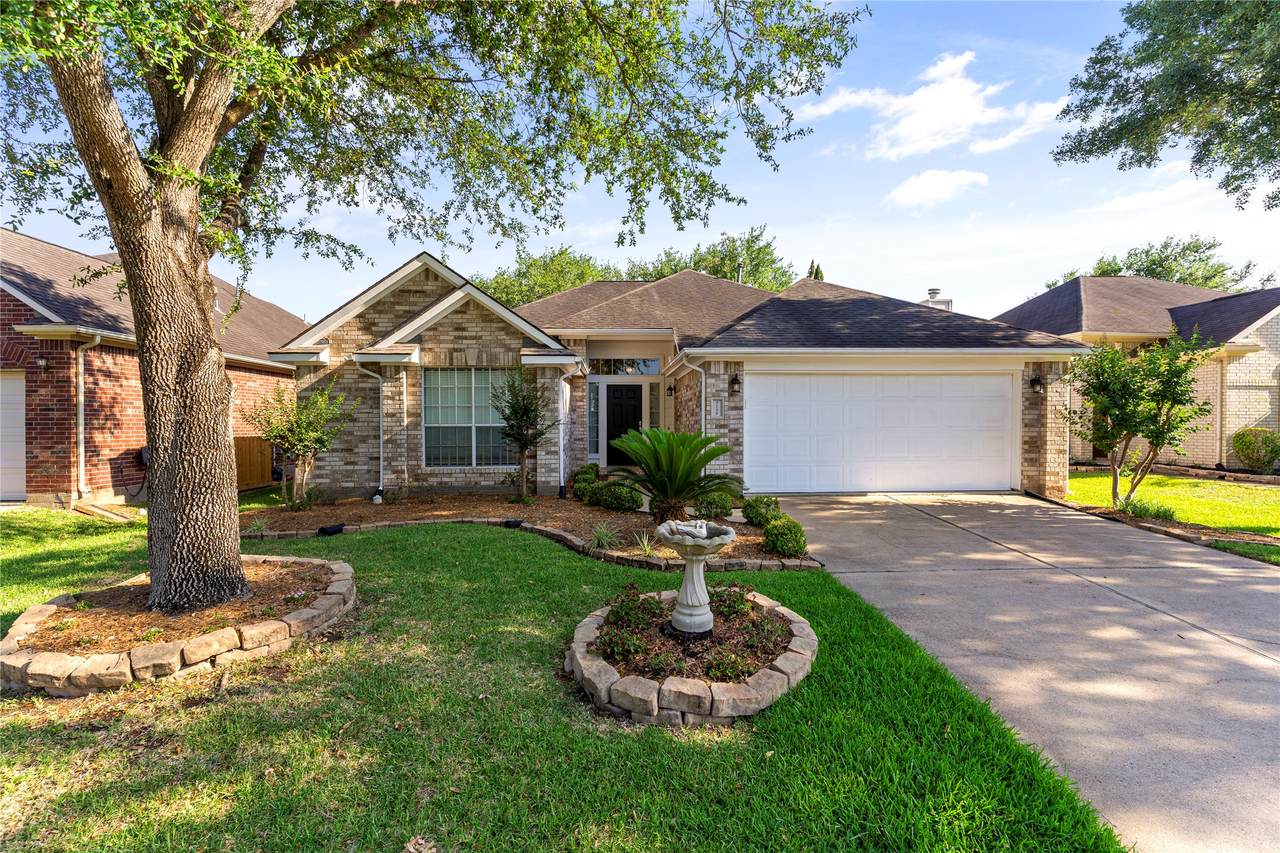 3135 Stratford Bend Drive - Photo 1