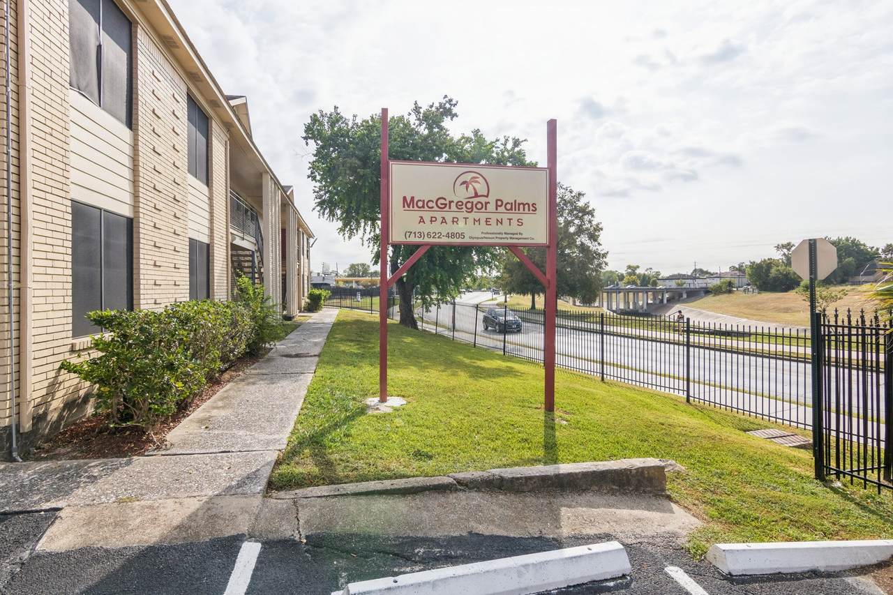 3635 Macgregor Way - Photo 1