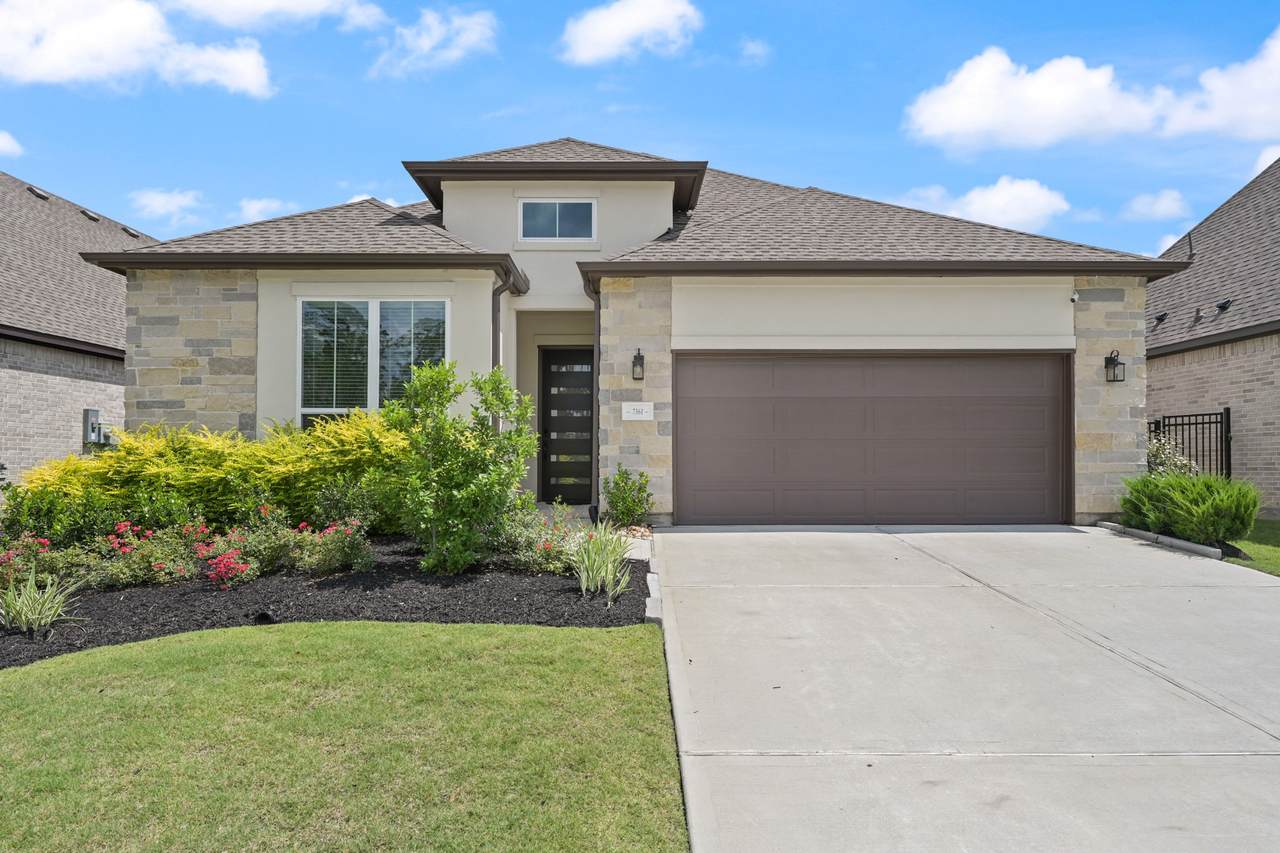 7361 Grandview Meadow Drive - Photo 1
