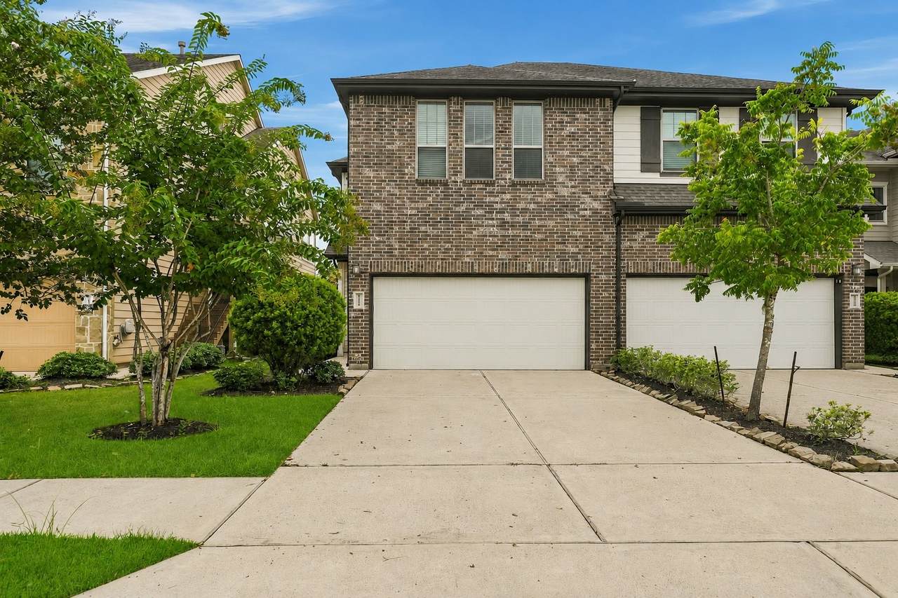 8734 Laurel Crest Drive - Photo 1
