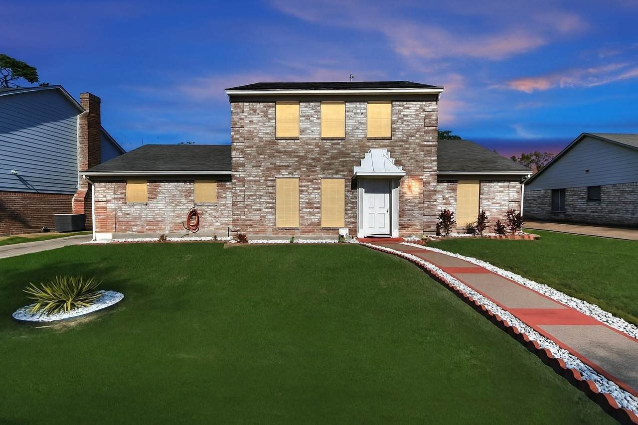 10011 Cantertrot Drive - Photo 1