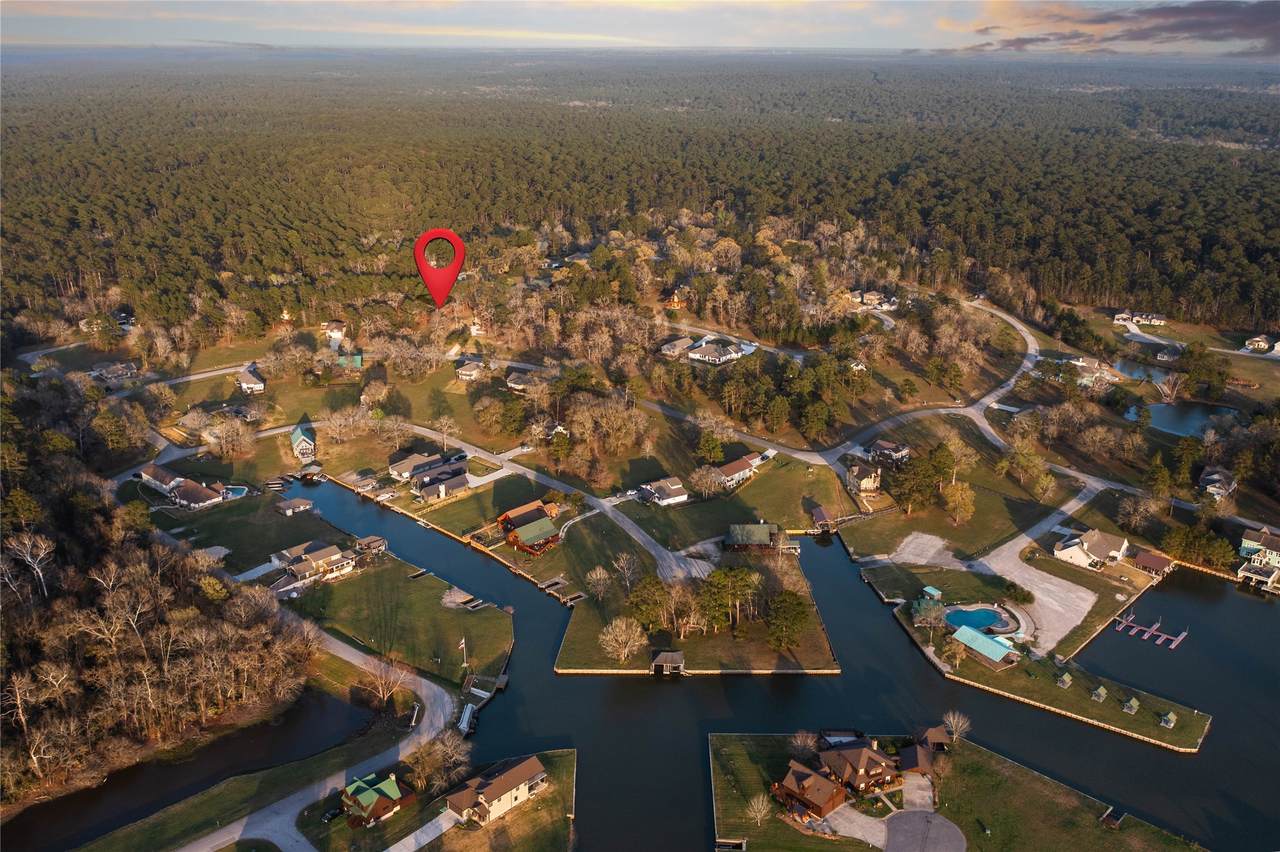 27 Lakecrest Lane - Photo 1