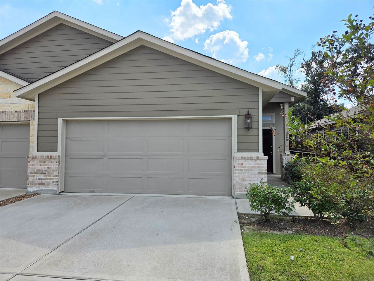 9797-9801 Grosbeak Lane - Photo 1