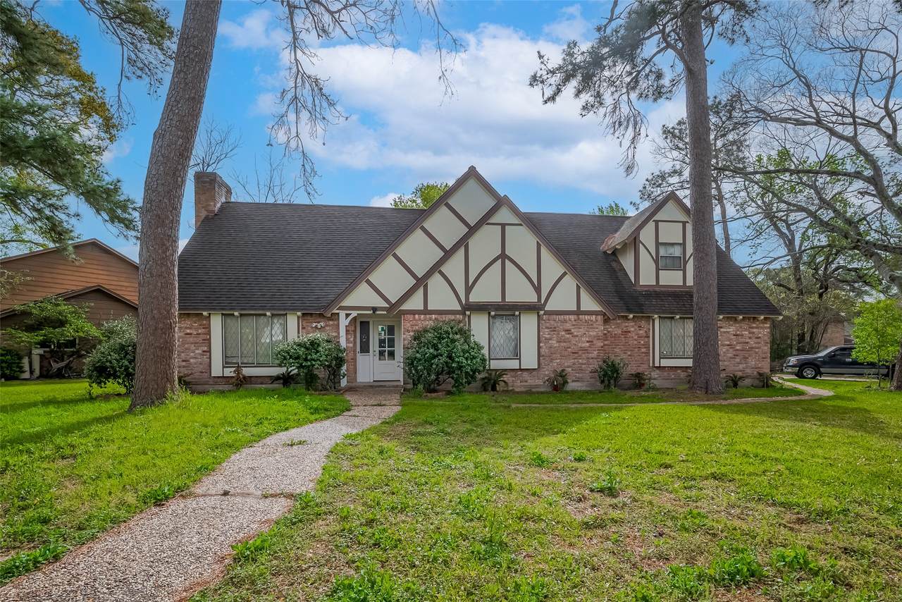 811 Loire Lane - Photo 1