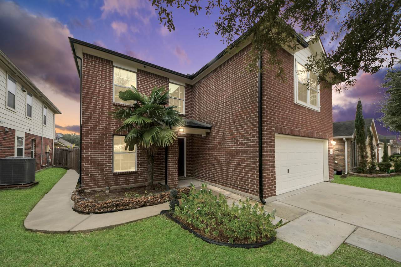 1910 Fallow Lane - Photo 1