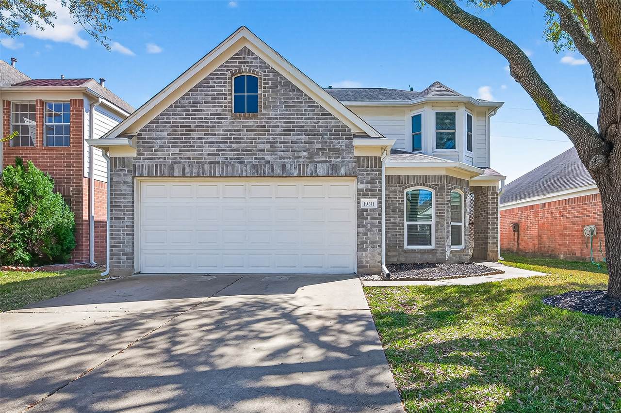 19511 Maywood Falls Circle - Photo 1