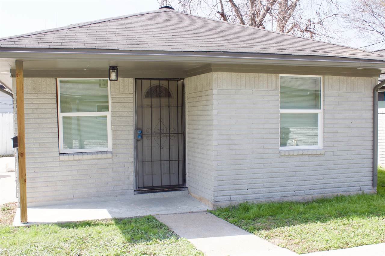 1323 32nd 1/2 Street - Photo 1