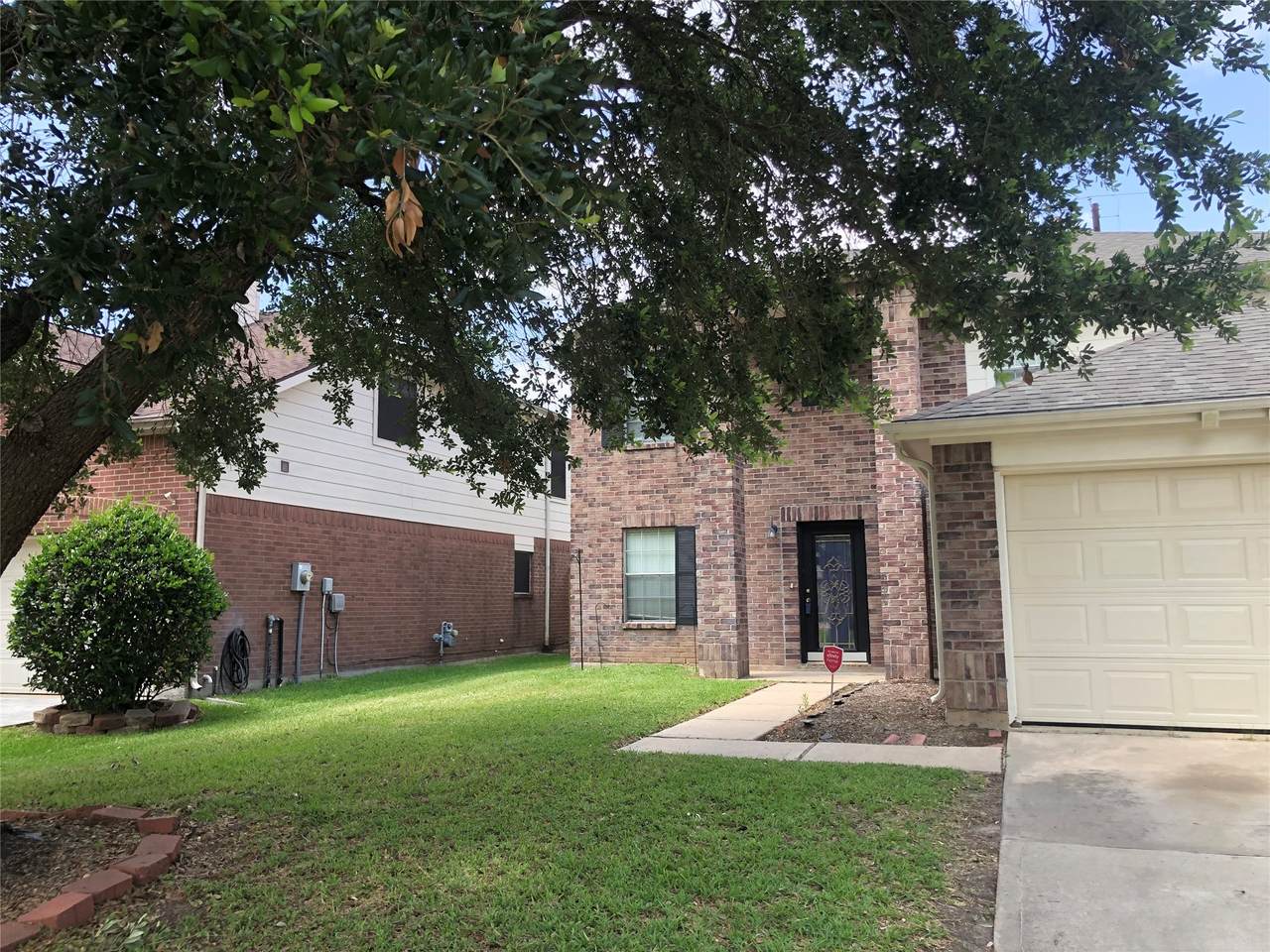 9515 Eaglewood Spring Drive - Photo 1