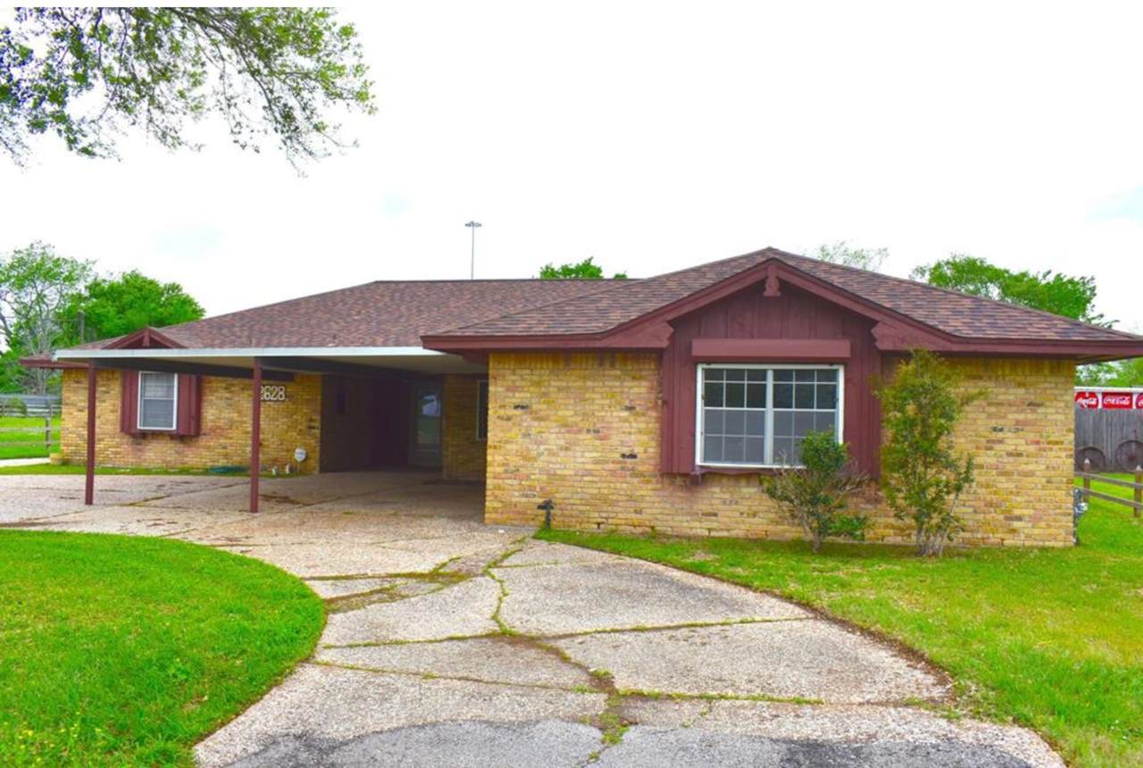 2628 Dupont Street - Photo 1