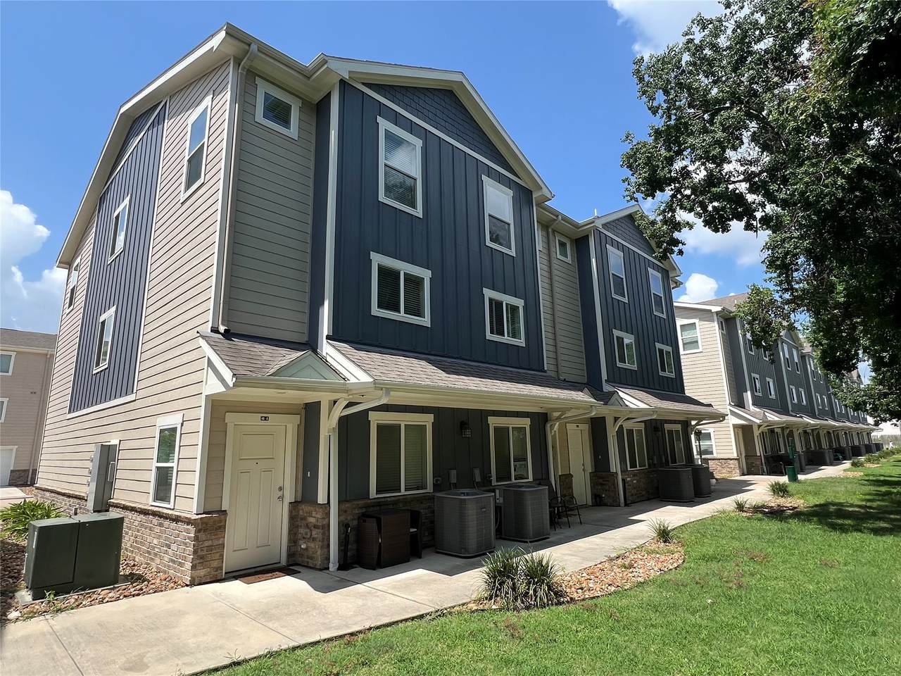 21155 Gosling Road - Photo 1