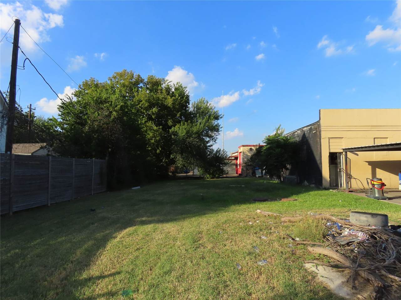 11114 cullen st Cullen Blvd - Photo 1