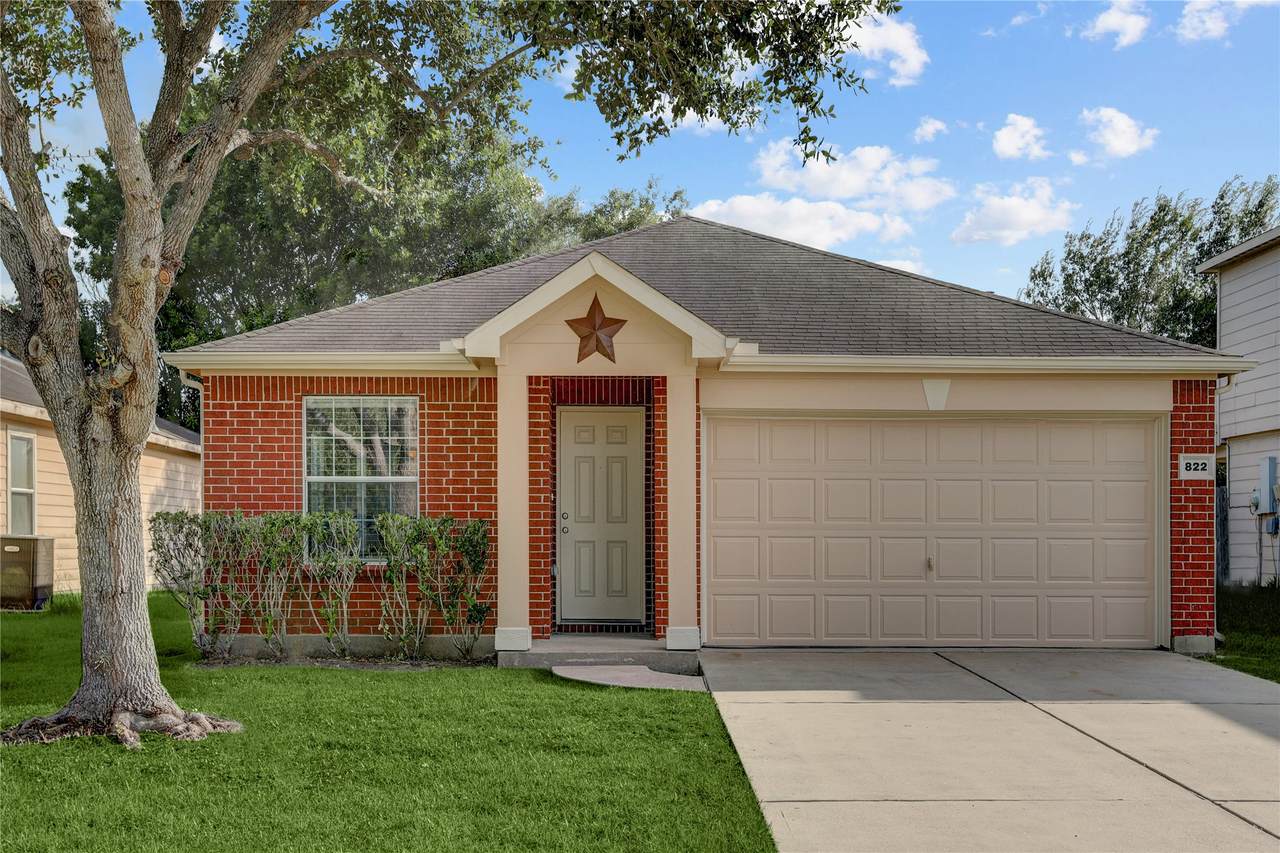 822 Crabapple Way - Photo 1