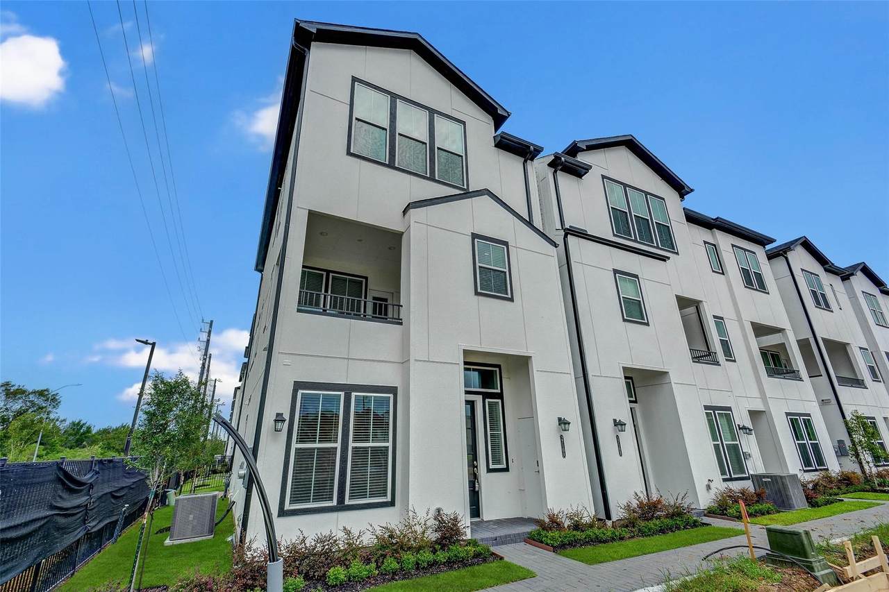 2710 Grand Fountains Drive - Photo 1