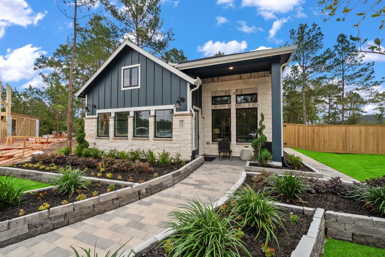 26237 Outrider Banks Circle - Photo 1