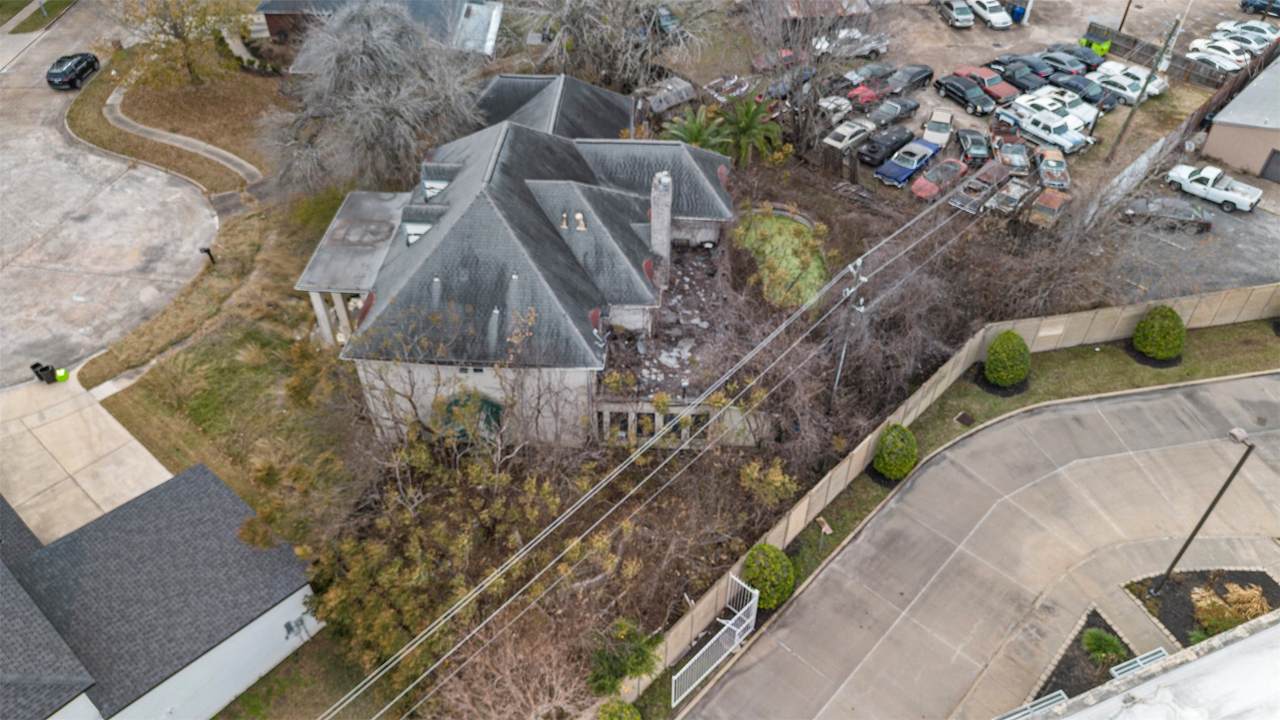 131 Squires Bend - Photo 1