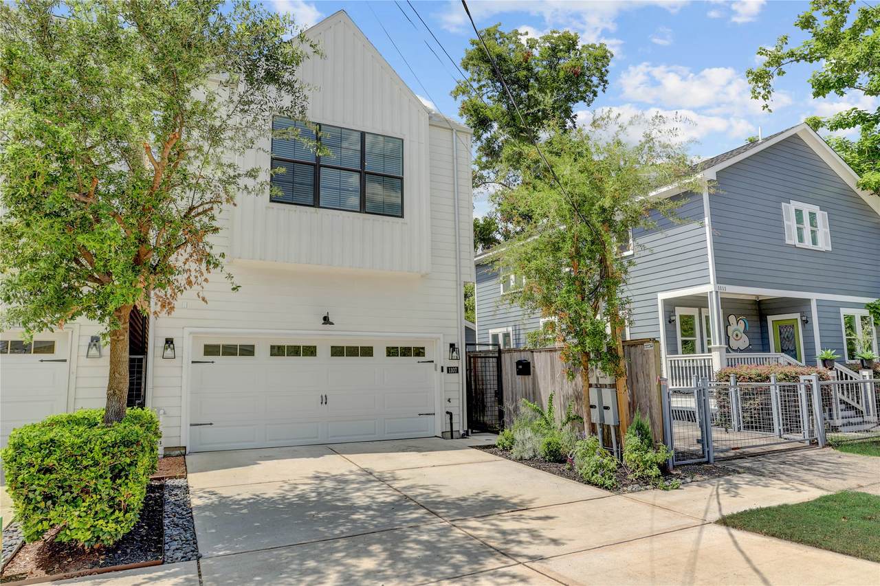 1107 Adele Street - Photo 1