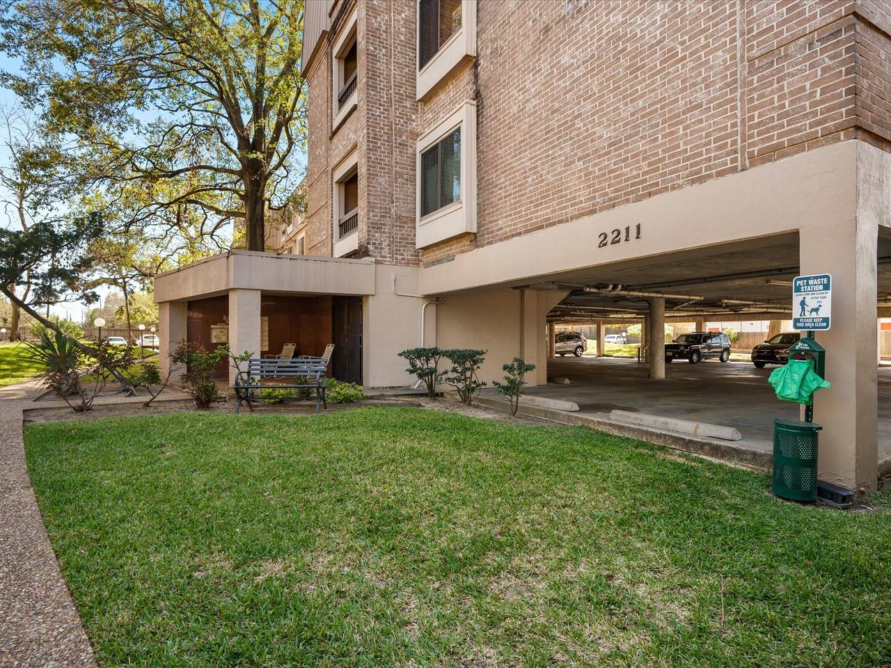 2211 Braeswood Boulevard - Photo 1