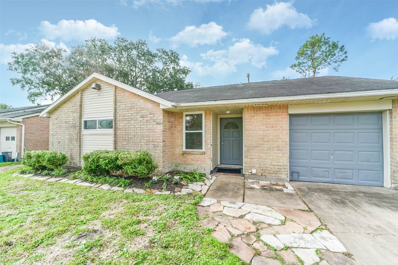 504 Avondale Lane - Photo 1