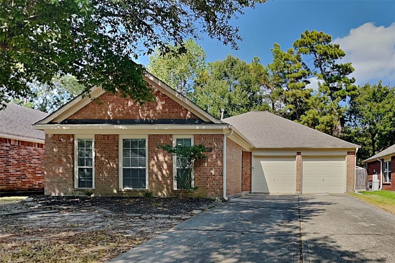 26873 Manor Falls Drive - Photo 1