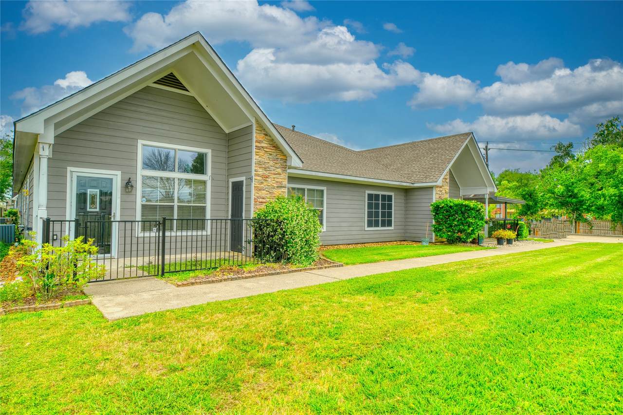 770 Hunt Road - Photo 1