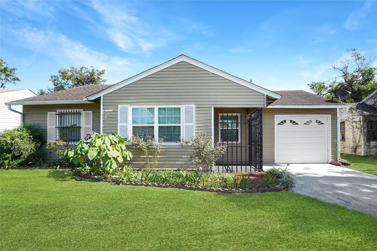 12432 Yancy Drive - Photo 1