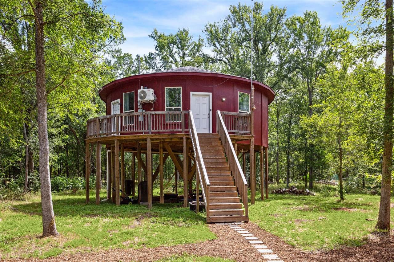 8354 Hannay Road - Photo 1