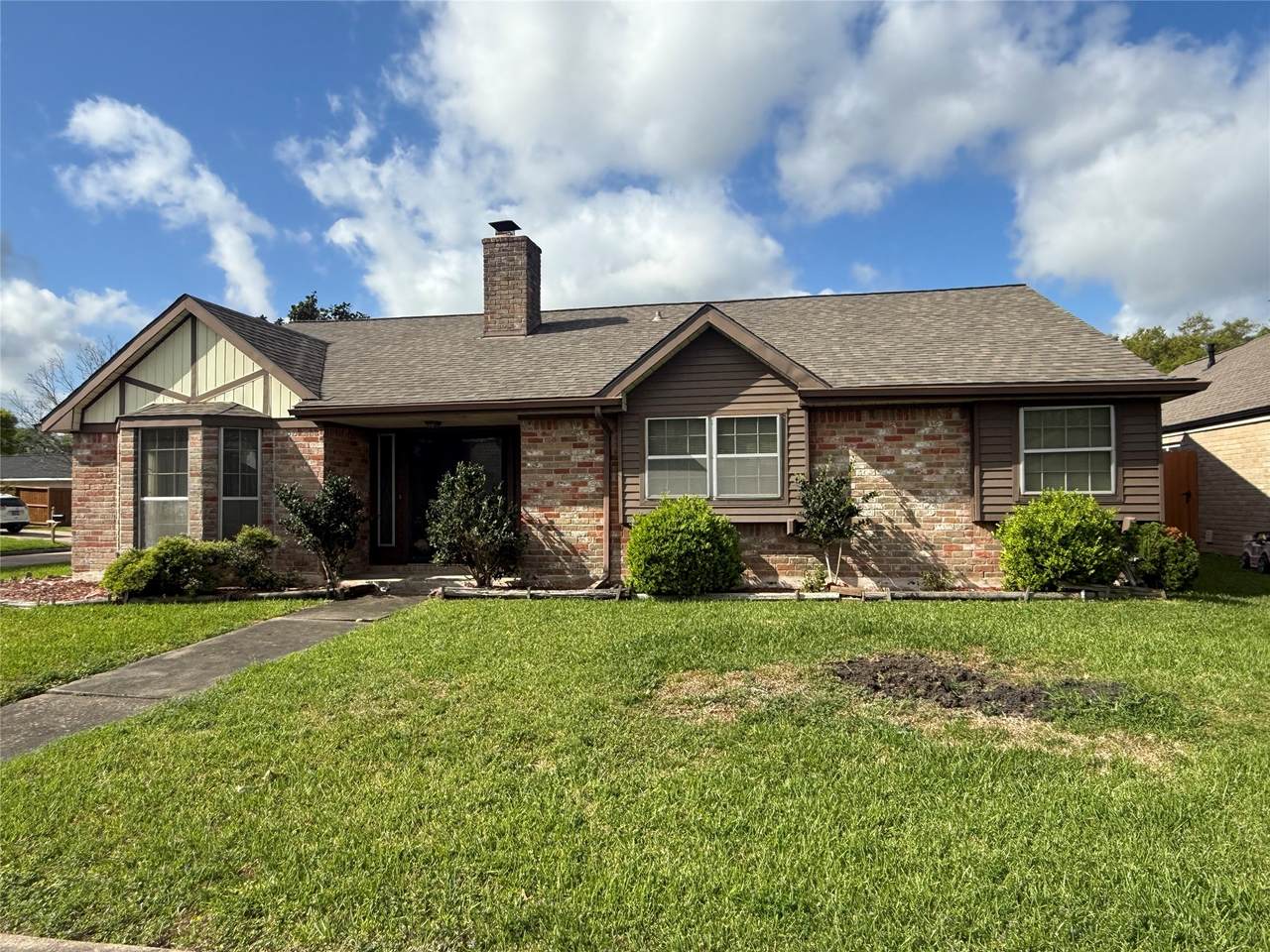 214 Kings Court - Photo 1