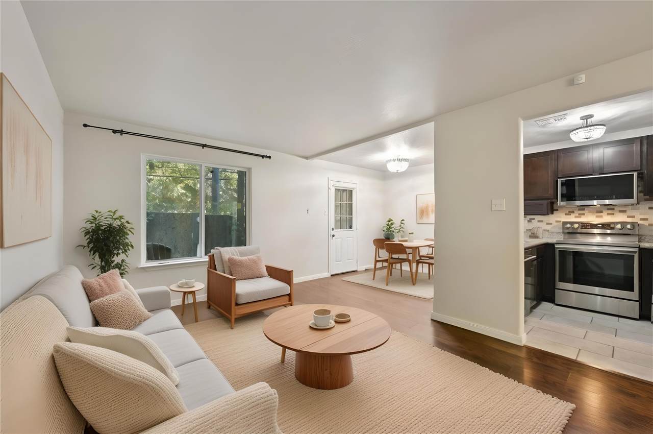 16478 Eastchase - Photo 1