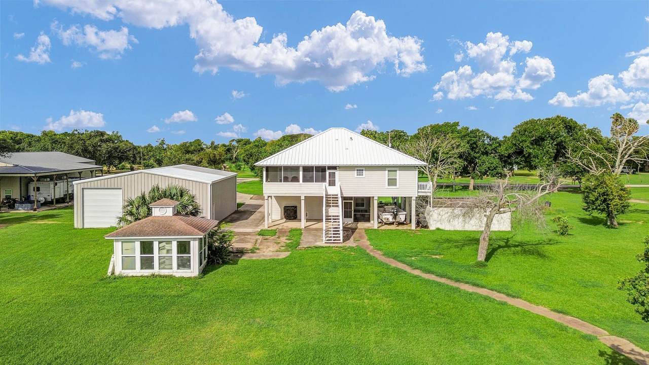 5256 County Road 469 - Photo 1