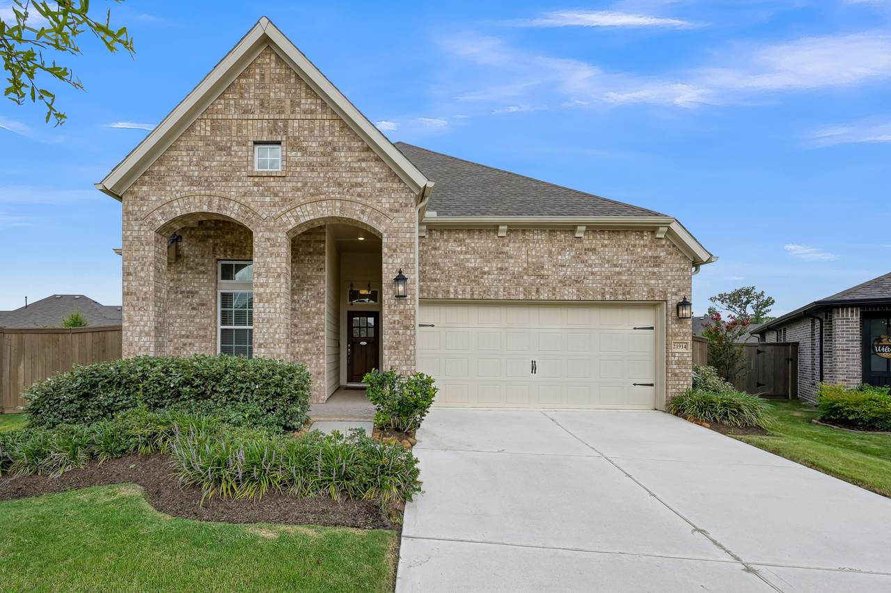 21914 Lake Whitney Court - Photo 1