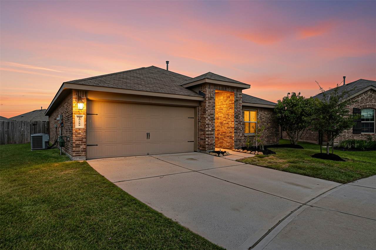 29606 Foliage Lane - Photo 1