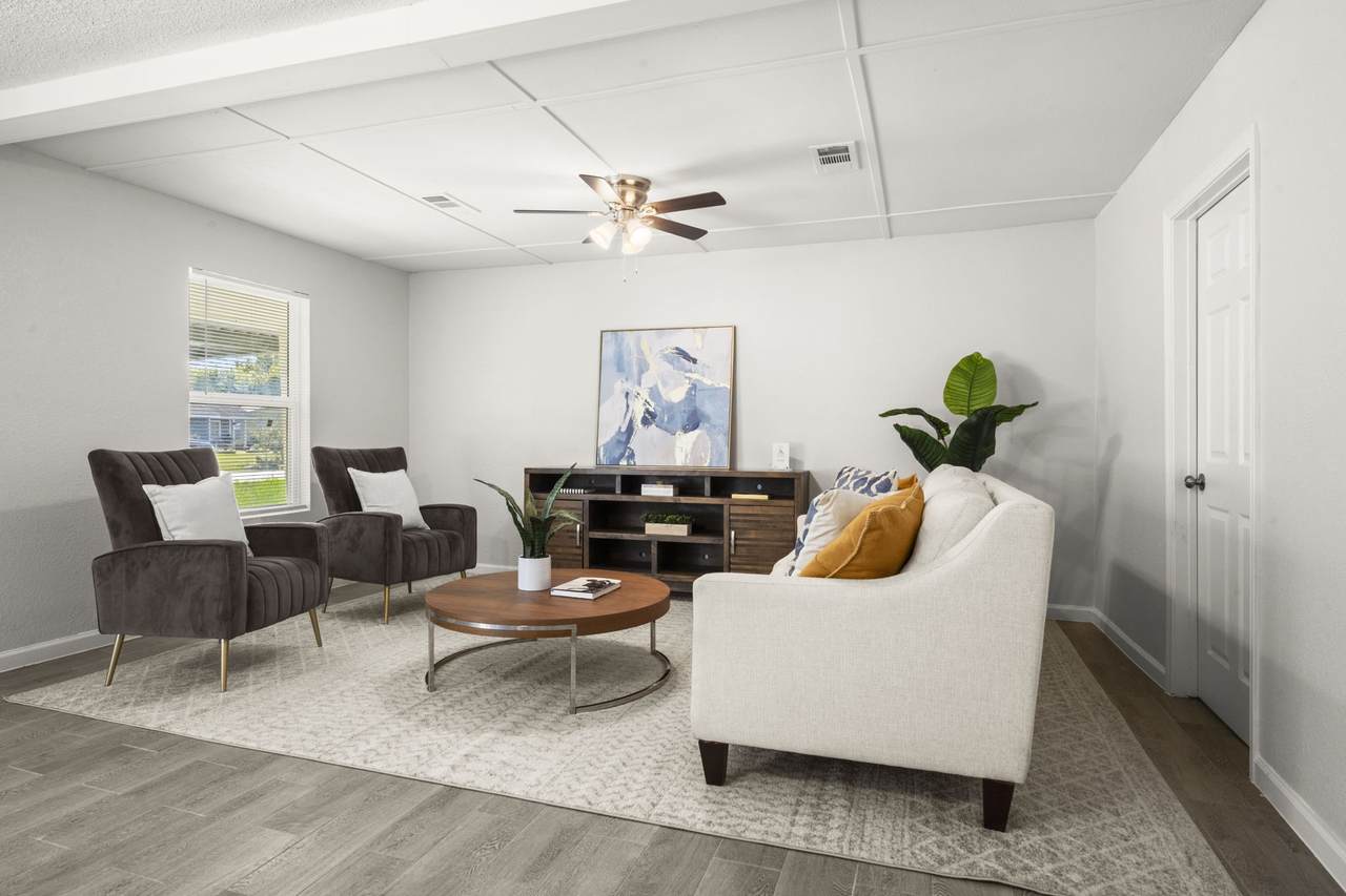 5219 Myrtlewood Street - Photo 1