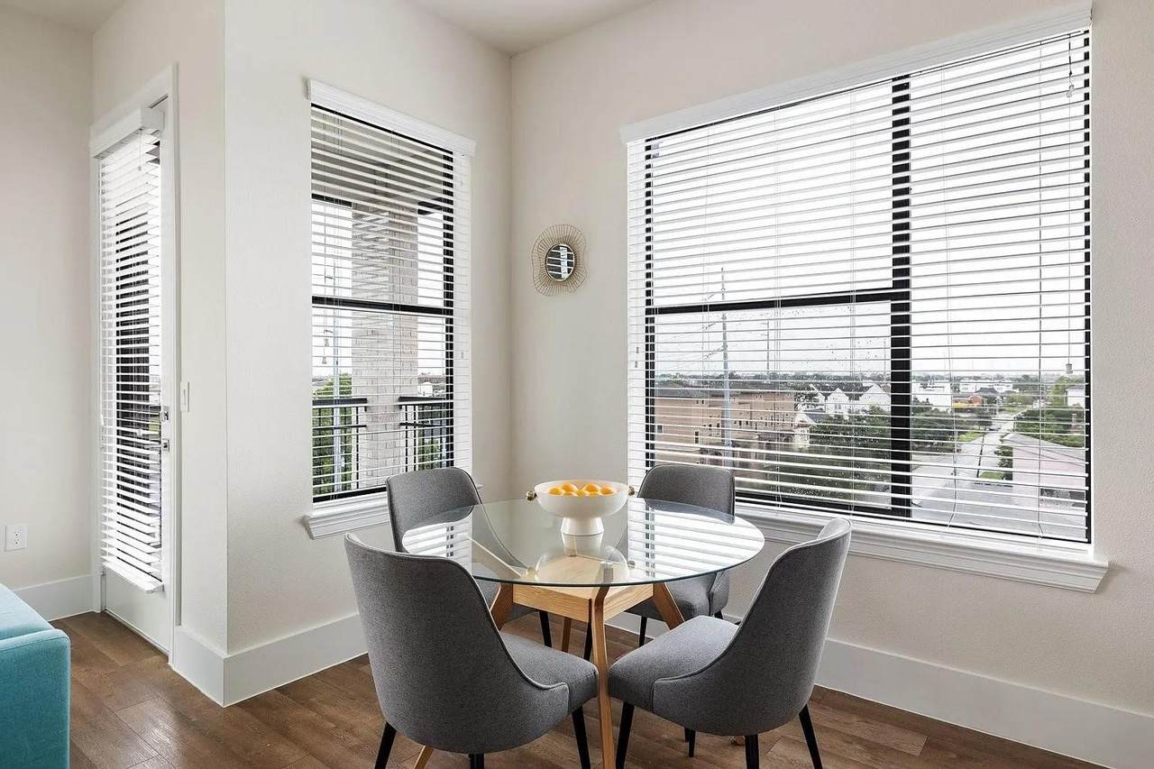 1508 Blodgett Street - Photo 1