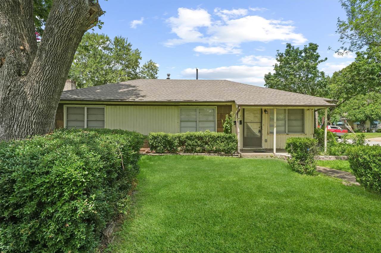 1507 Pugh Drive - Photo 1