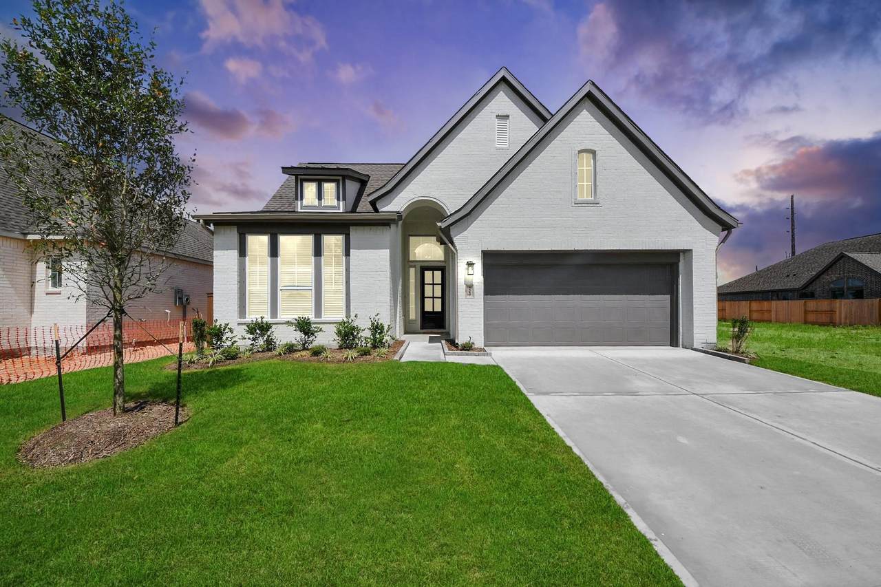 9510 Chateau Hill - Photo 1