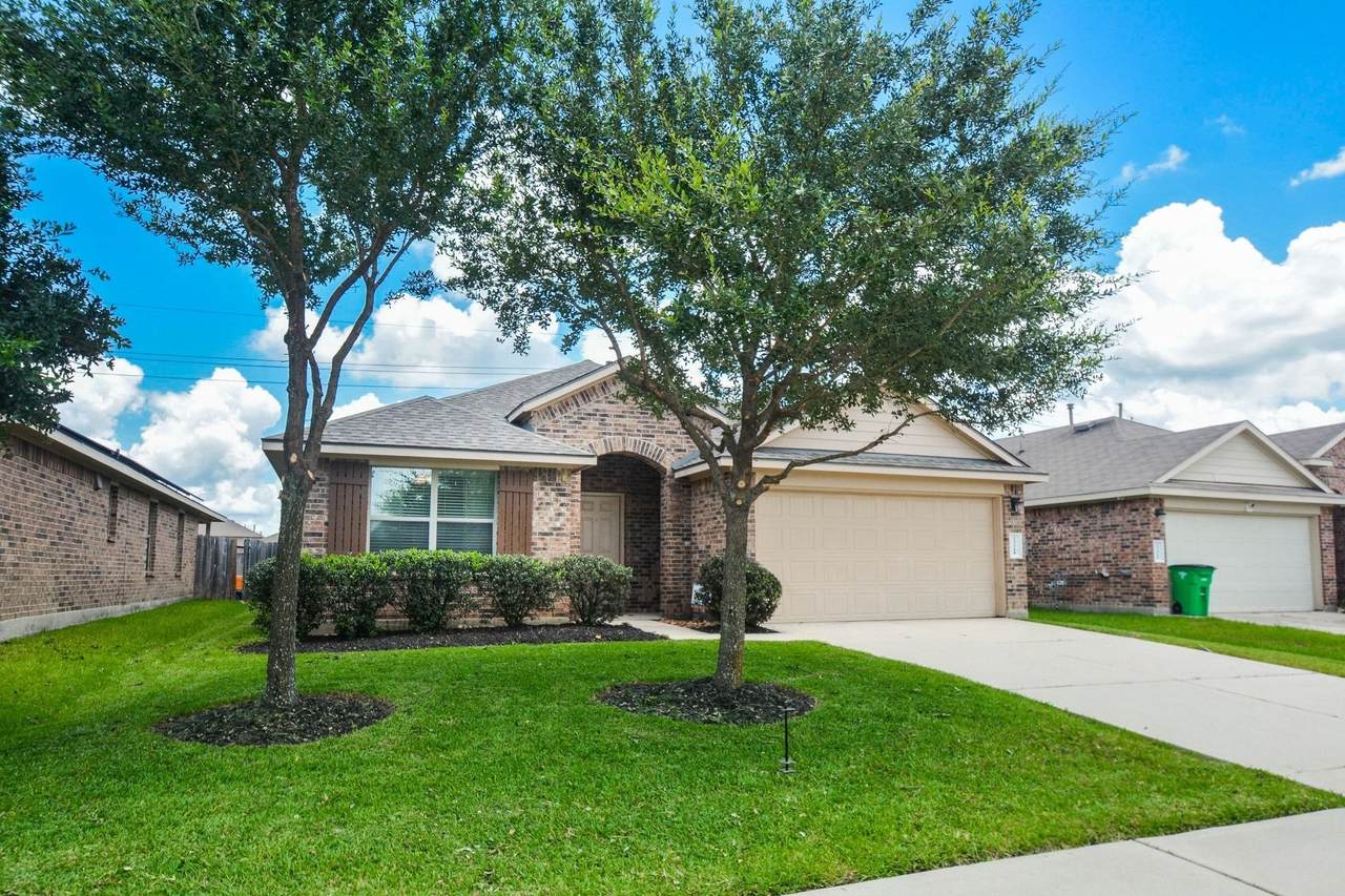 23318 Dukes Run Drive - Photo 1