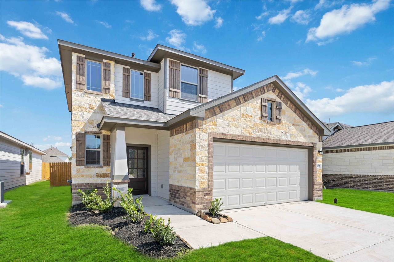 823 Tejas Village Parkway - Photo 1