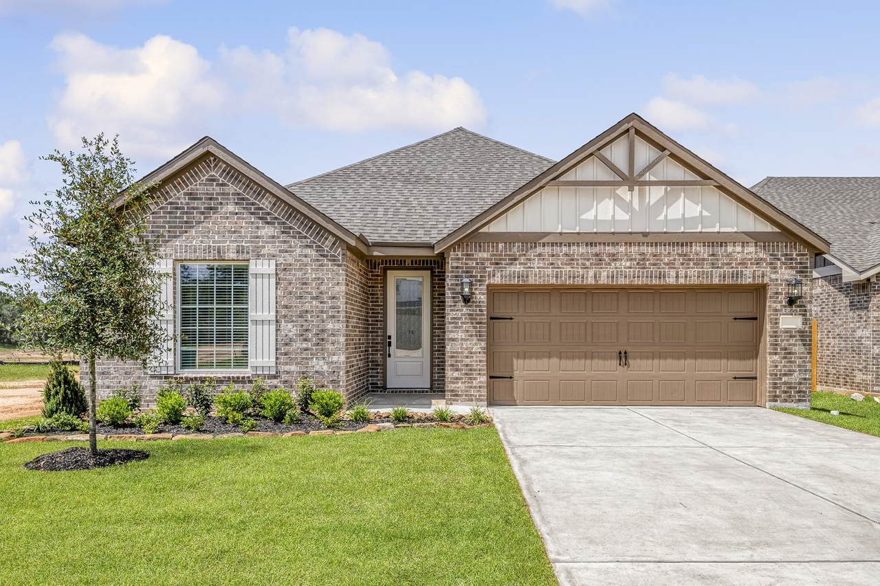 15761 Bayberry Trace Drive - Photo 1