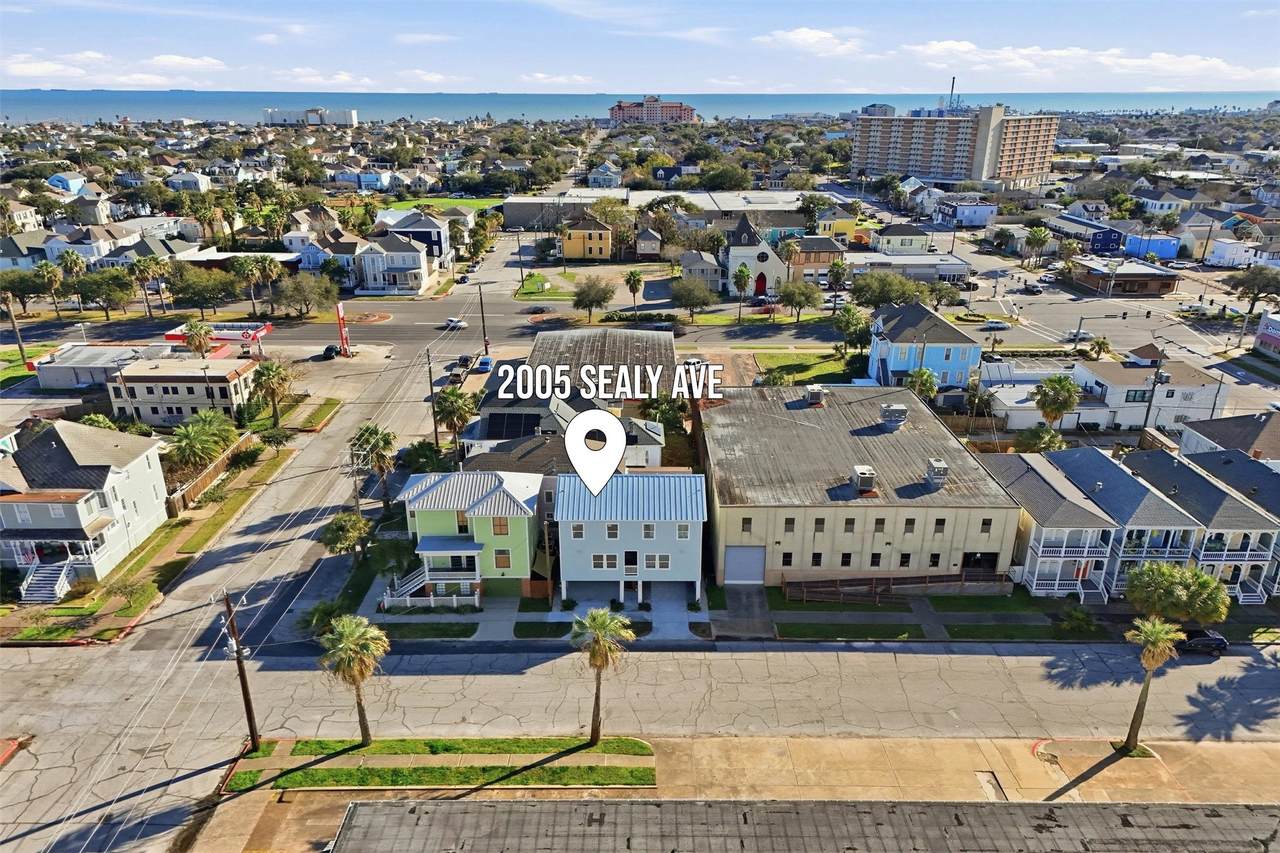 2005 Sealy Street - Photo 1