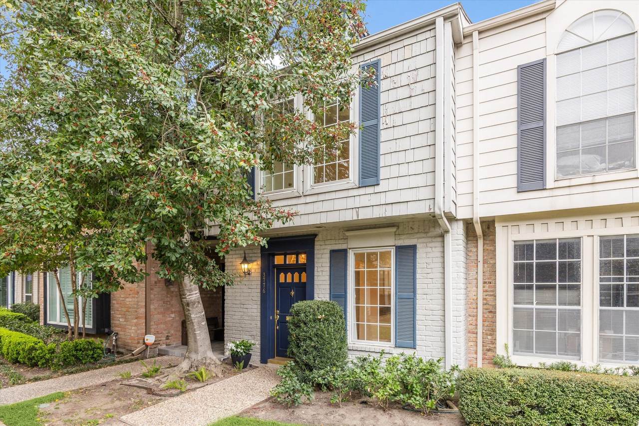 3776 Lake Street - Photo 1