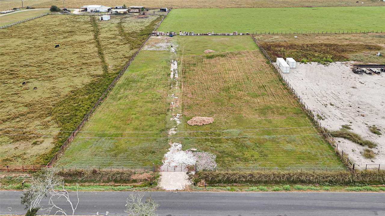 1813 County Road 610 - Photo 1