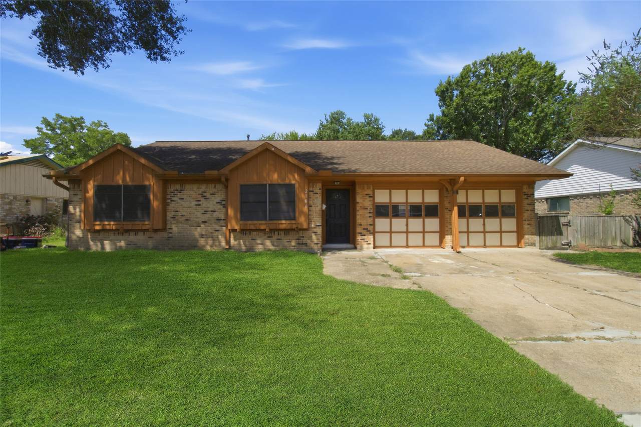 2106 Rose Rd - Photo 1