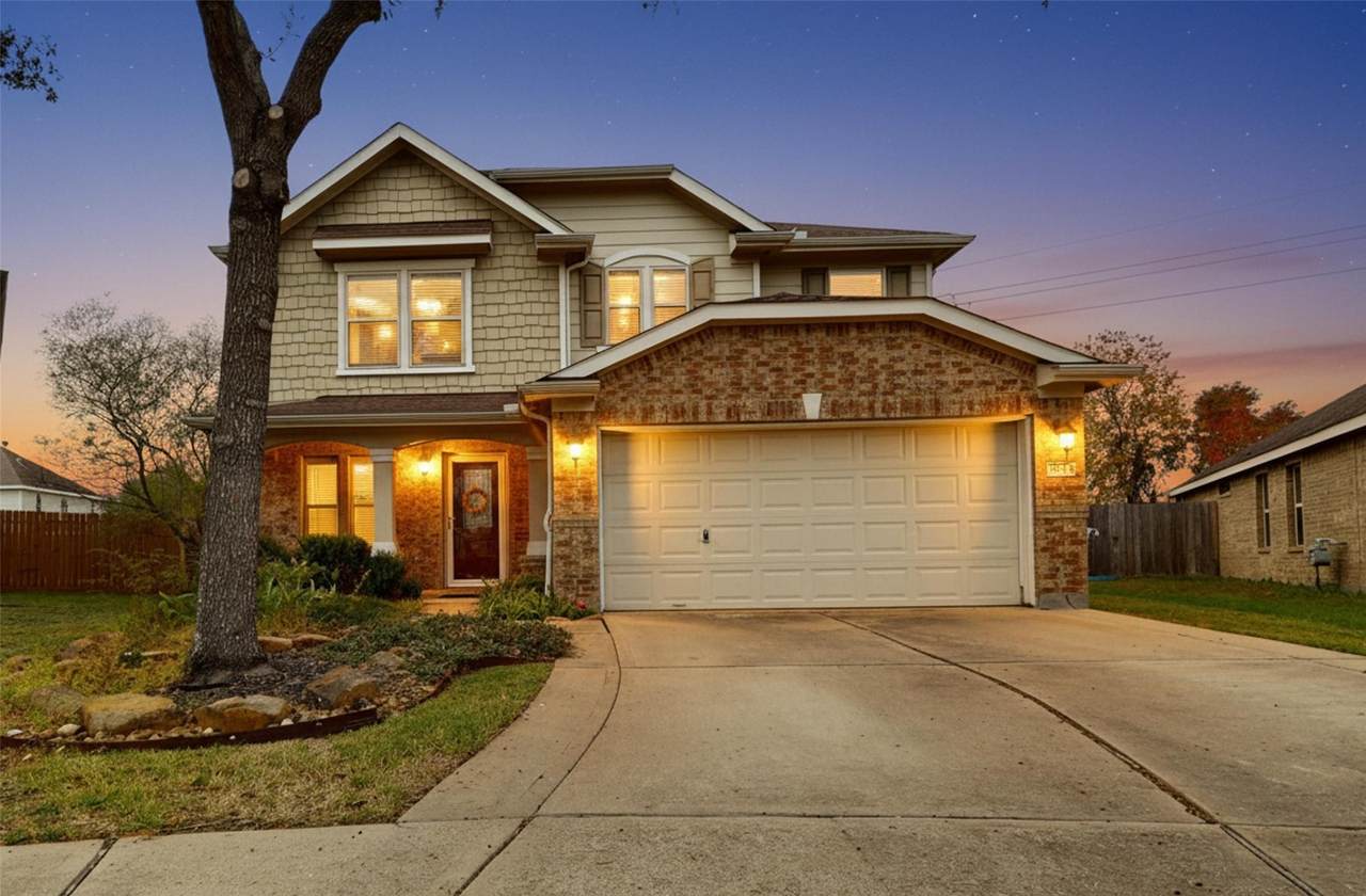 7918 Tupper Bend Court - Photo 1