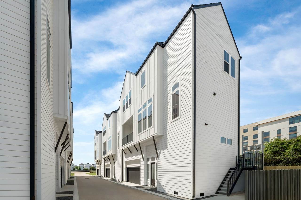 1173 19th Street - Photo 1