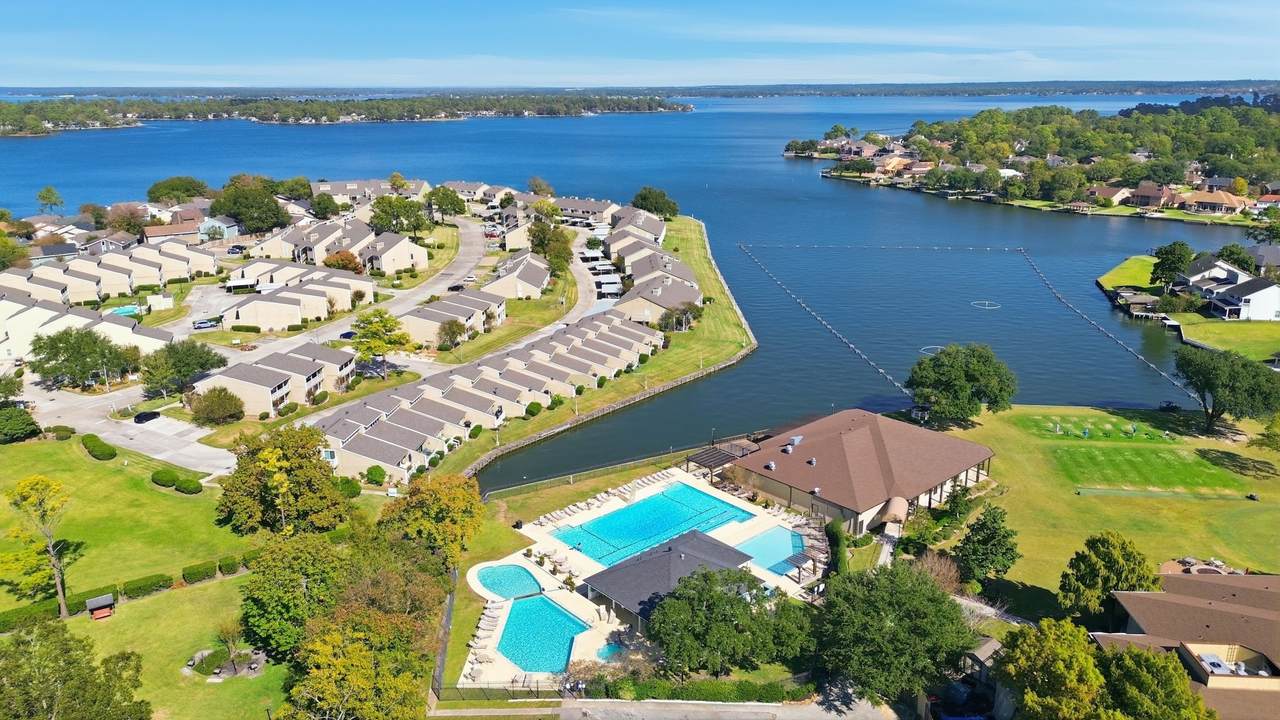 24 Lakeview Village - Photo 1