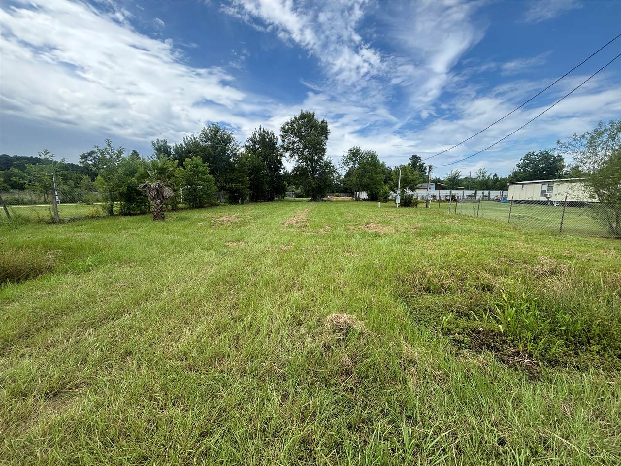 969 County Road 3479J - Photo 1