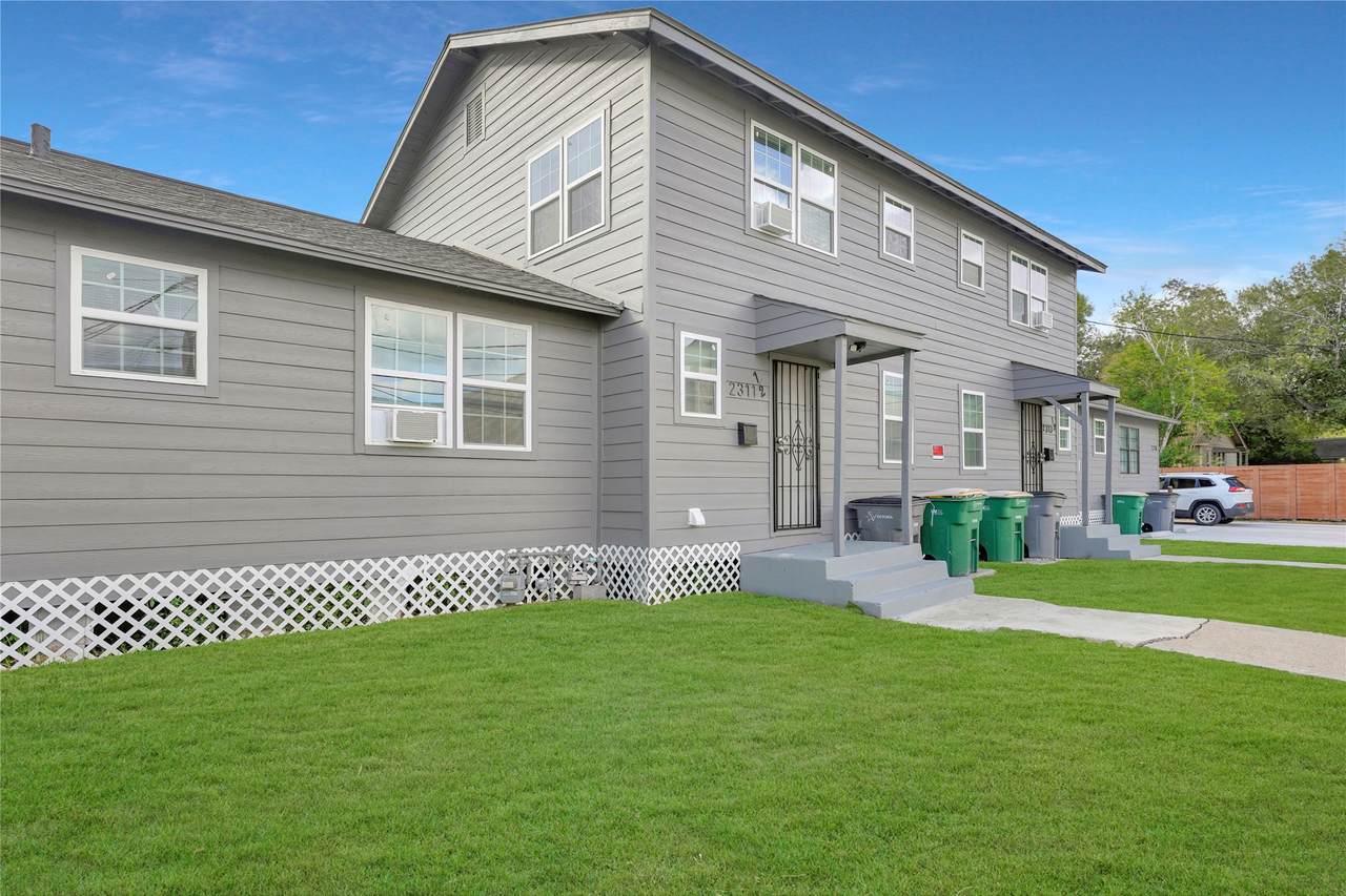 2311 Louis Street - Photo 1