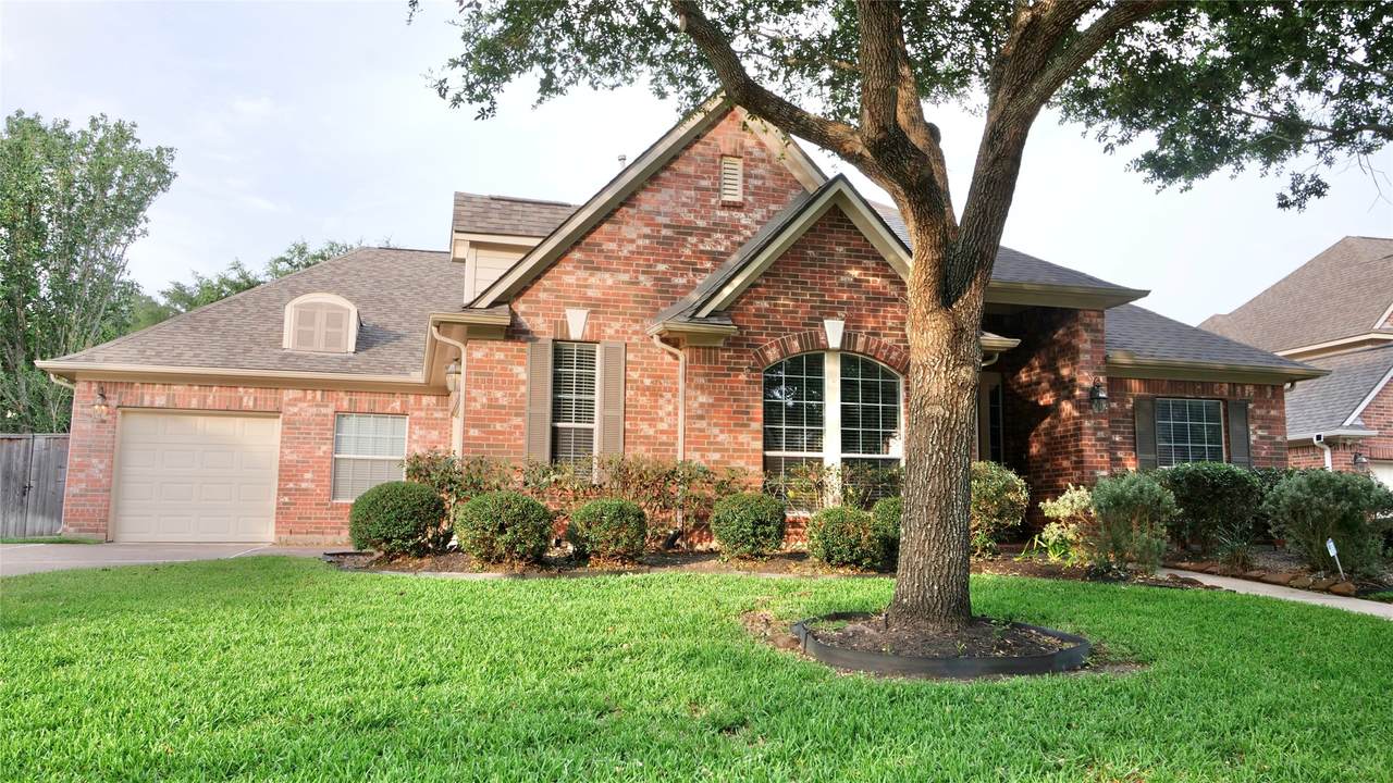 8303 Crescent Knolls Dr Drive - Photo 1