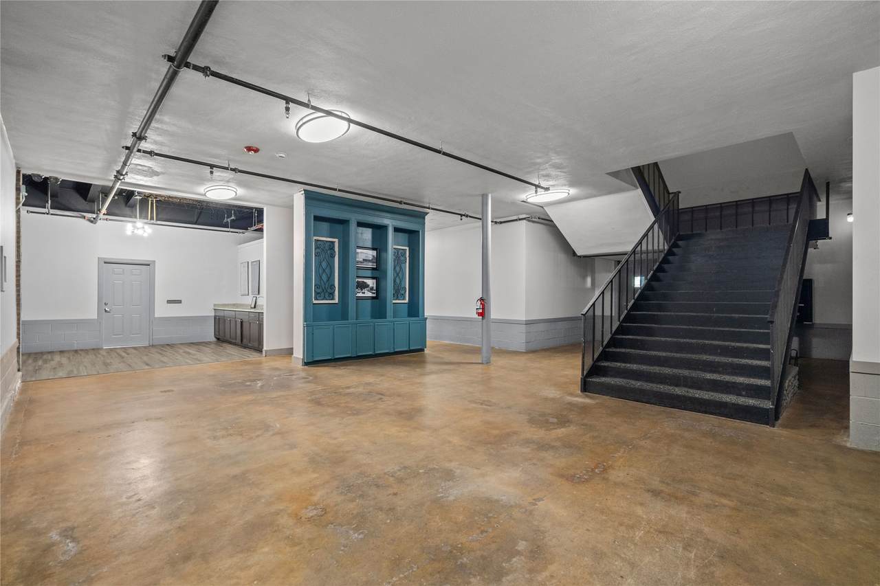 612 Texas Avenue - Photo 1
